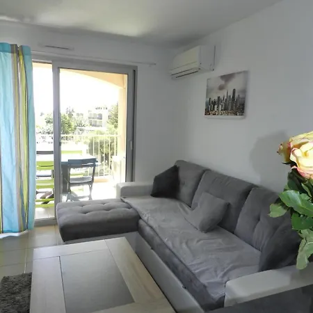 Climatise 4 Personnes, Piscine & Parking Appartement Antibes