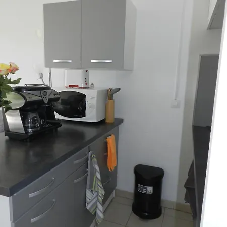 Climatise 4 Personnes, Piscine & Parking