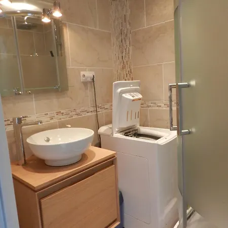 Climatise 4 Personnes, Piscine & Parking * Antibes